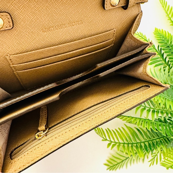 Michael Kors Brown Leather Crossbody Handbag Wallet - Picture 7 of 12